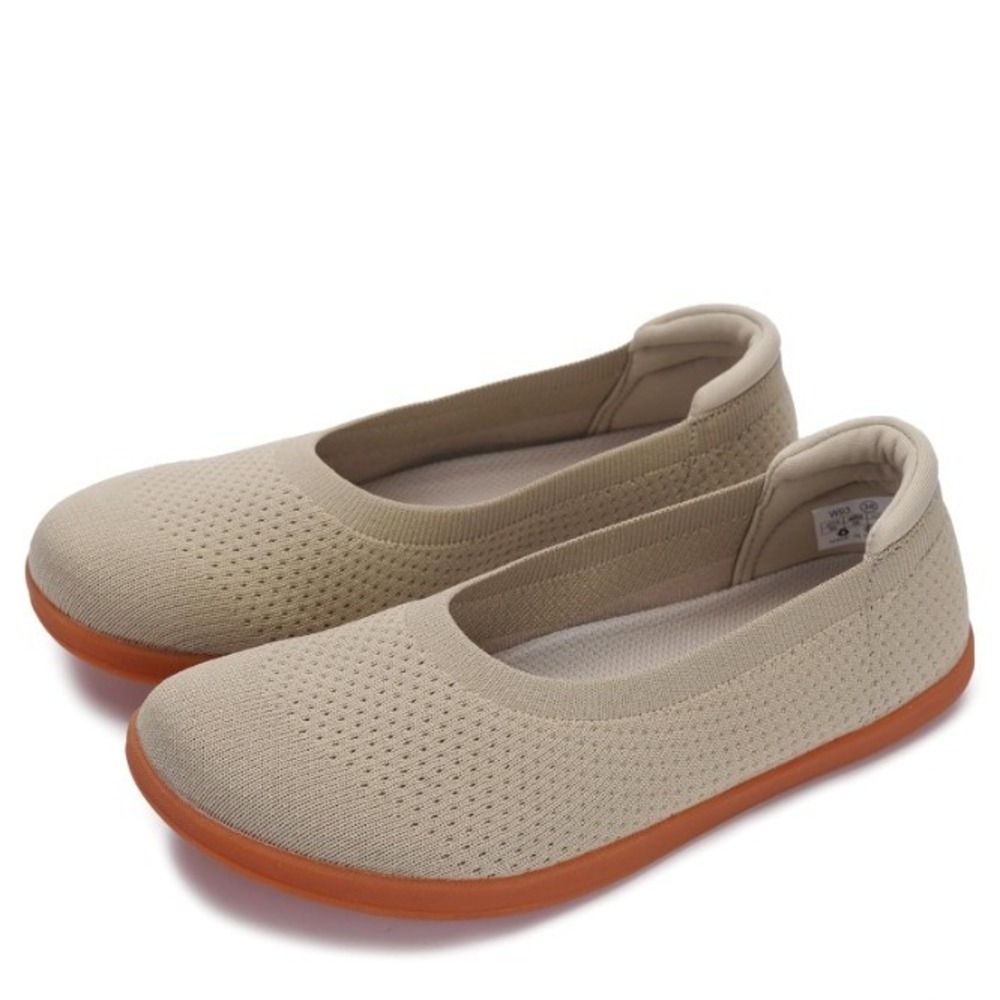 WHITIN Women's Wide Toe Box Beige Barefoot Ballet Flats W93 - 39 EUR & 8.5 US